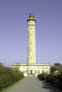 Visite de La Vieille Tour des Baleines Construite en 1682 par l'architecte AUGIER