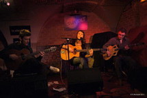 Leila DUCLOS trio à la Cave du 38Riv' Leila DUCLOS trio à la Cave du 38Riv'