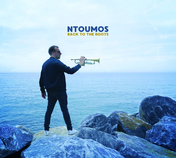 Ntoumos dévoile son album Back To The Roots Ntoumos dévoile son album Back To The Roots