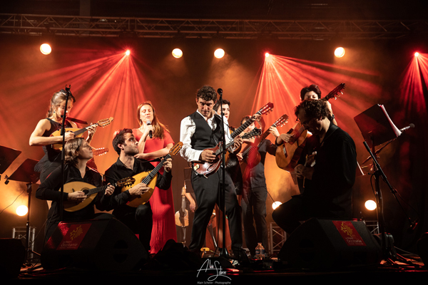 Féloche reprend Bambino de Dalida avec la chanteuse Dolche en confinement