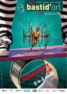 La famille vient en mangeant - Cie Mmm... La famille vient en mangeant - Cie Mmm...