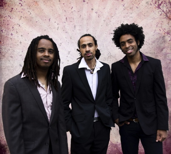 Jonathan Jurion Trio en concert au 38Riv' Jonathan Jurion Trio en concert au 38Riv'