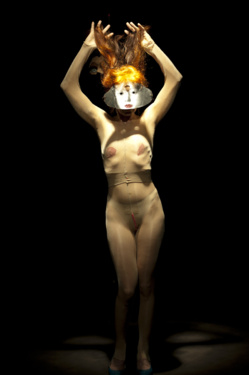 « Sous ma peau, la manège du désir », de Geneviève de Kermabon -  Festival d'Avignon off du 6 au 31 juil. 2013 à 15h20 - Théâtre Les 3 soleils