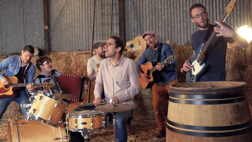 Sans Prétention chante Ma Blonde, son hymne au déconfinement Sans Prétention chante Ma Blonde, son hymne au déconfinement