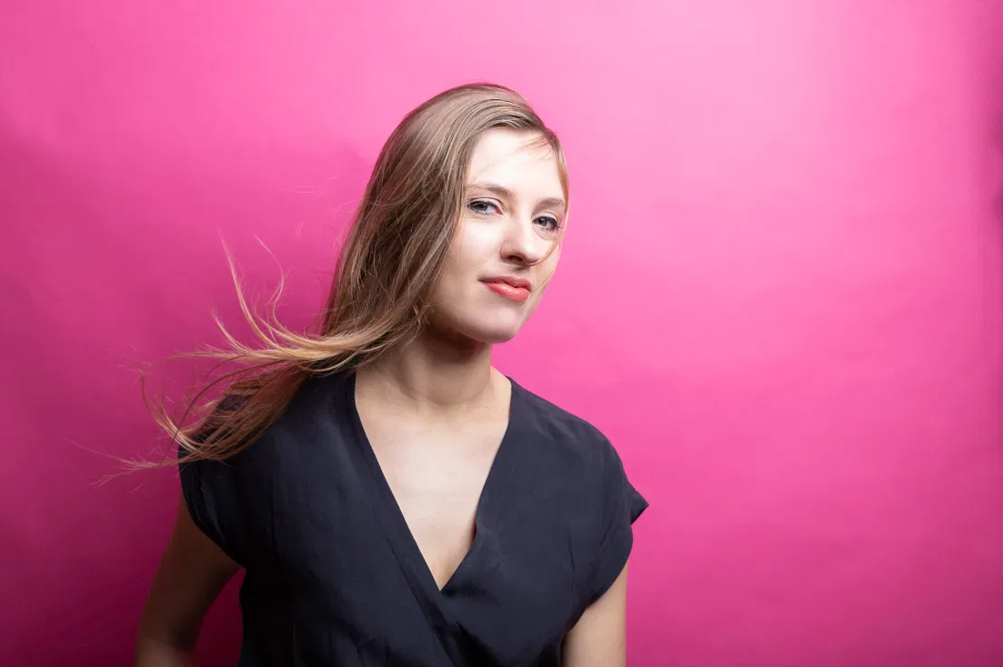 Stéphanie Acquette prend la clé des champs avec Je m'en vais Stéphanie Acquette prend la clé des champs avec Je m'en vais