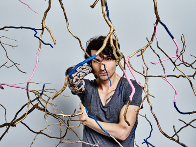 Louis Arlette séduit avec le clip vidéo d'Arbre de Vie Louis Arlette séduit avec le clip vidéo d'Arbre de Vie