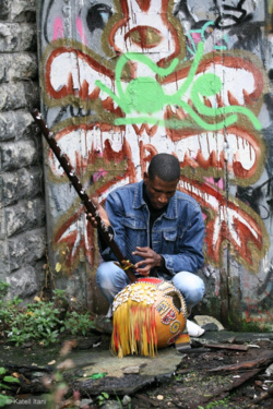 ABOU DIARRA en concert au Studio de l'Ermitage à Paris ABOU DIARRA en concert au Studio de l'Ermitage à Paris
