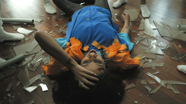 L'audacieux clip de La Bronze L'audacieux clip de La Bronze