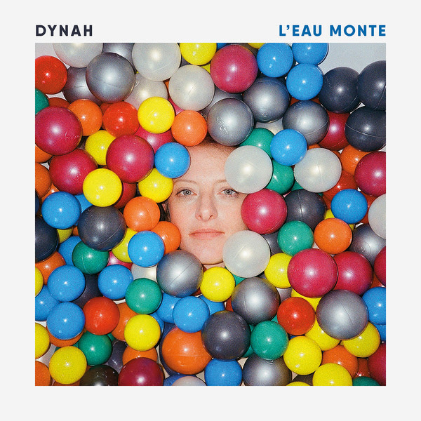 Dynah chante Ton Nom en souvenir de sa mère Dynah chante Ton Nom en souvenir de sa mère