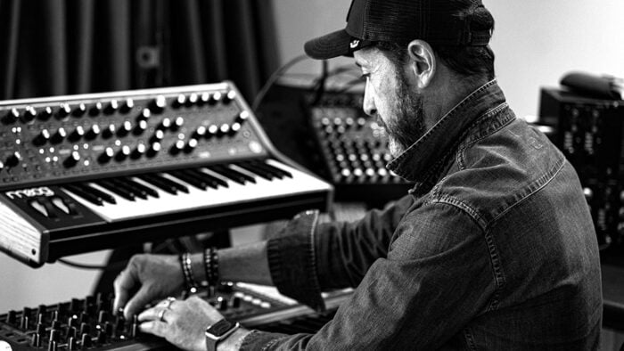 Franck Marchal dévoile son nouveau clip King Among the Stars
