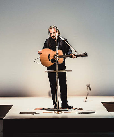 STEPHAN EICHER