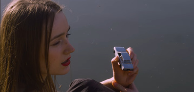 Ella Lewis dévoile « Drive », un nouveau chapitre sensible avant la sortie de son premier EP