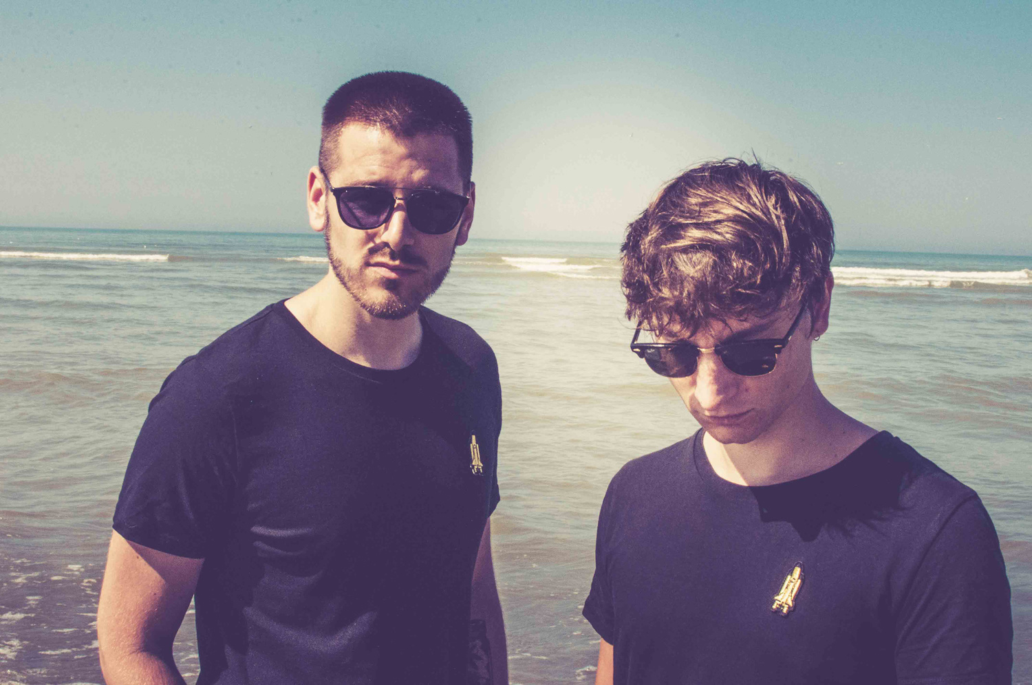 Edgär et MB14 en duo surprise avec Stuck In Your Shadow Edgär et MB14 en duo surprise avec Stuck In Your Shadow