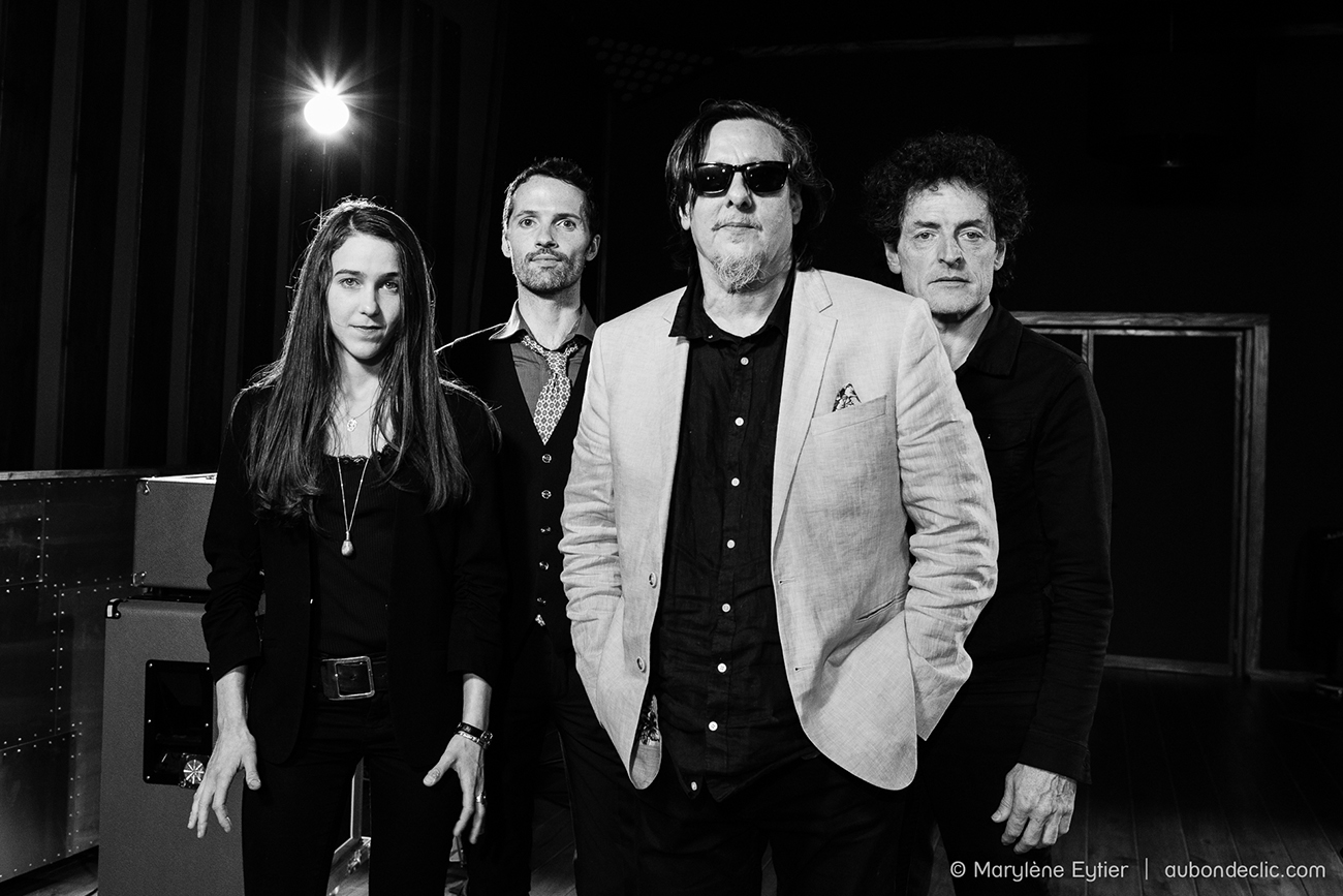 François Staal sort le clip de Minuit et annonce un concert au Connétable à Paris le 24 juin François Staal sort le clip de Minuit et annonce un concert au Connétable à Paris le 24 juin