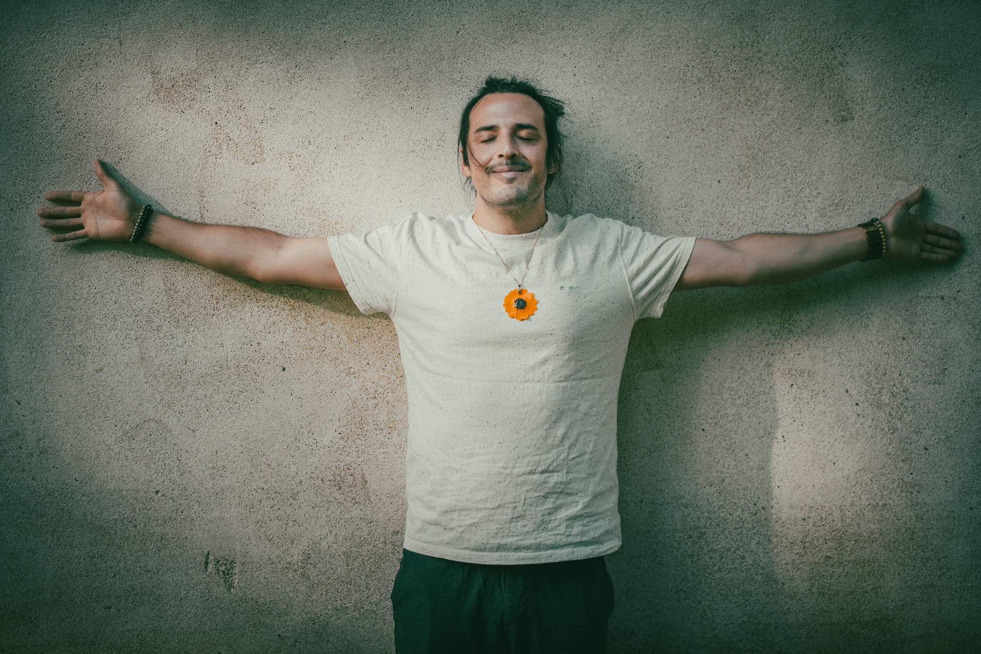 Lueurs sort le très émouvant single Si Reine Lueurs sort le très émouvant single Si Reine