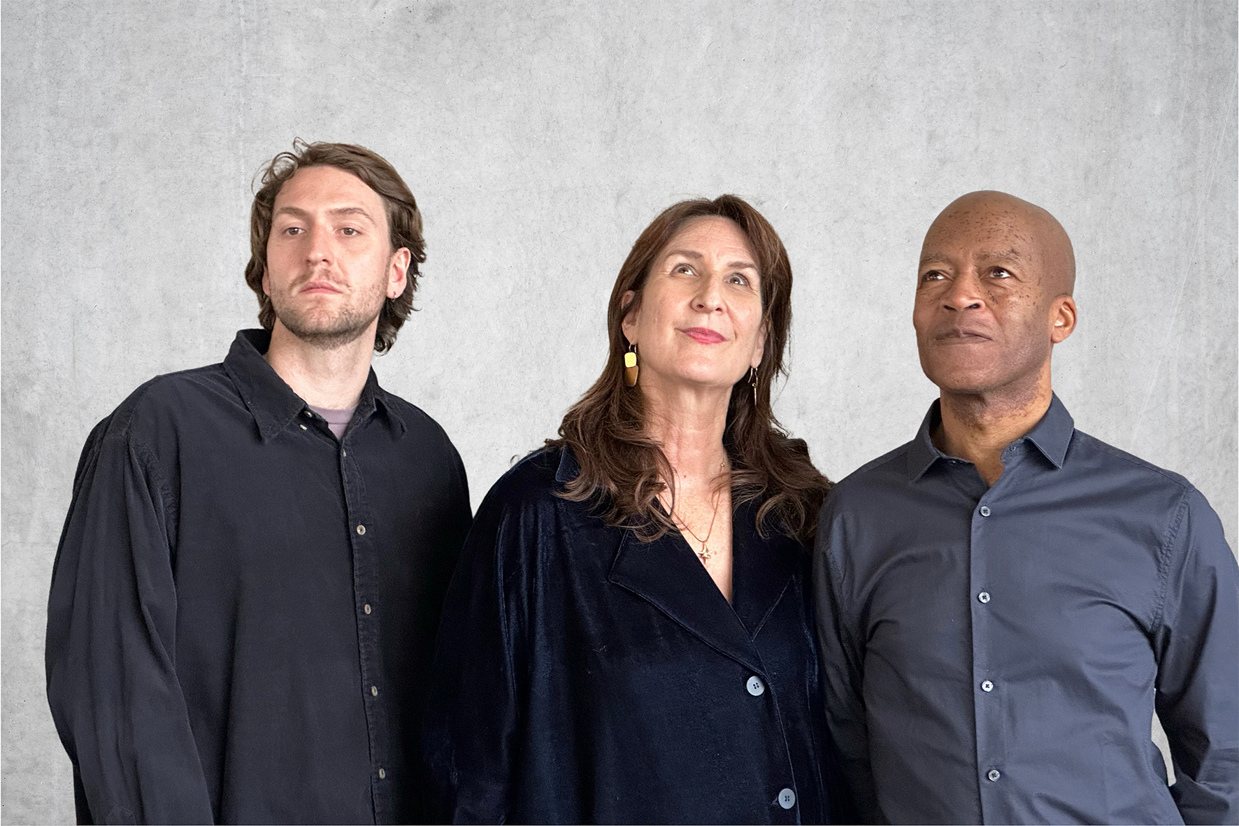 Noga, son fils Asher Varadi et Patrick Bebey nous offrent l'extatique Rêves au Vent Noga, son fils Asher Varadi et Patrick Bebey nous offrent l'extatique Rêves au Vent