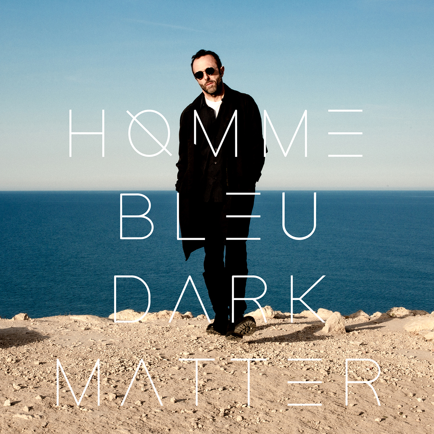Homme Bleu dévoile le clip de Dark Matter avant l'album Homme Bleu dévoile le clip de Dark Matter avant l'album