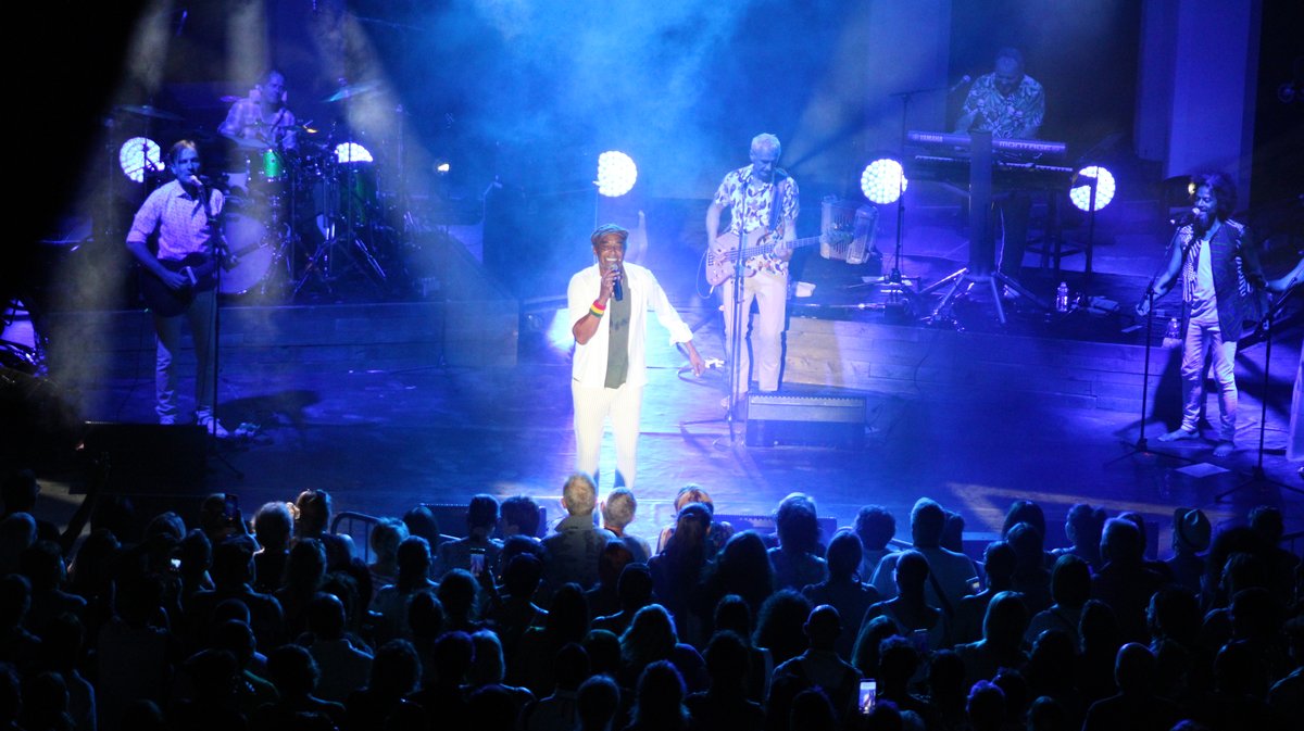 Rencontre à Objat avec Y. Noah pour son concert.