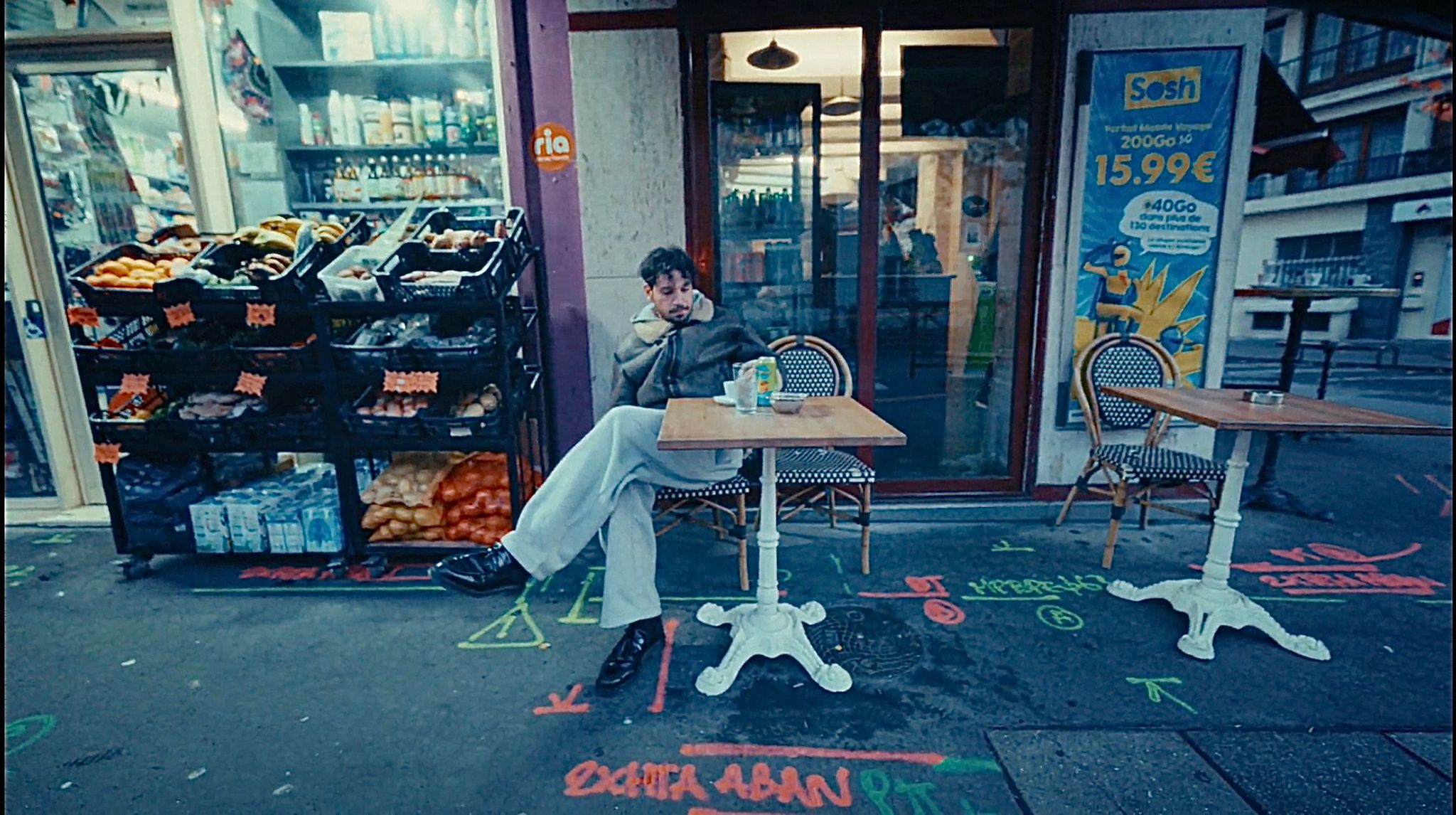 Joey Larsé, un rappeur qui prend la défense du Mocassin à Gland