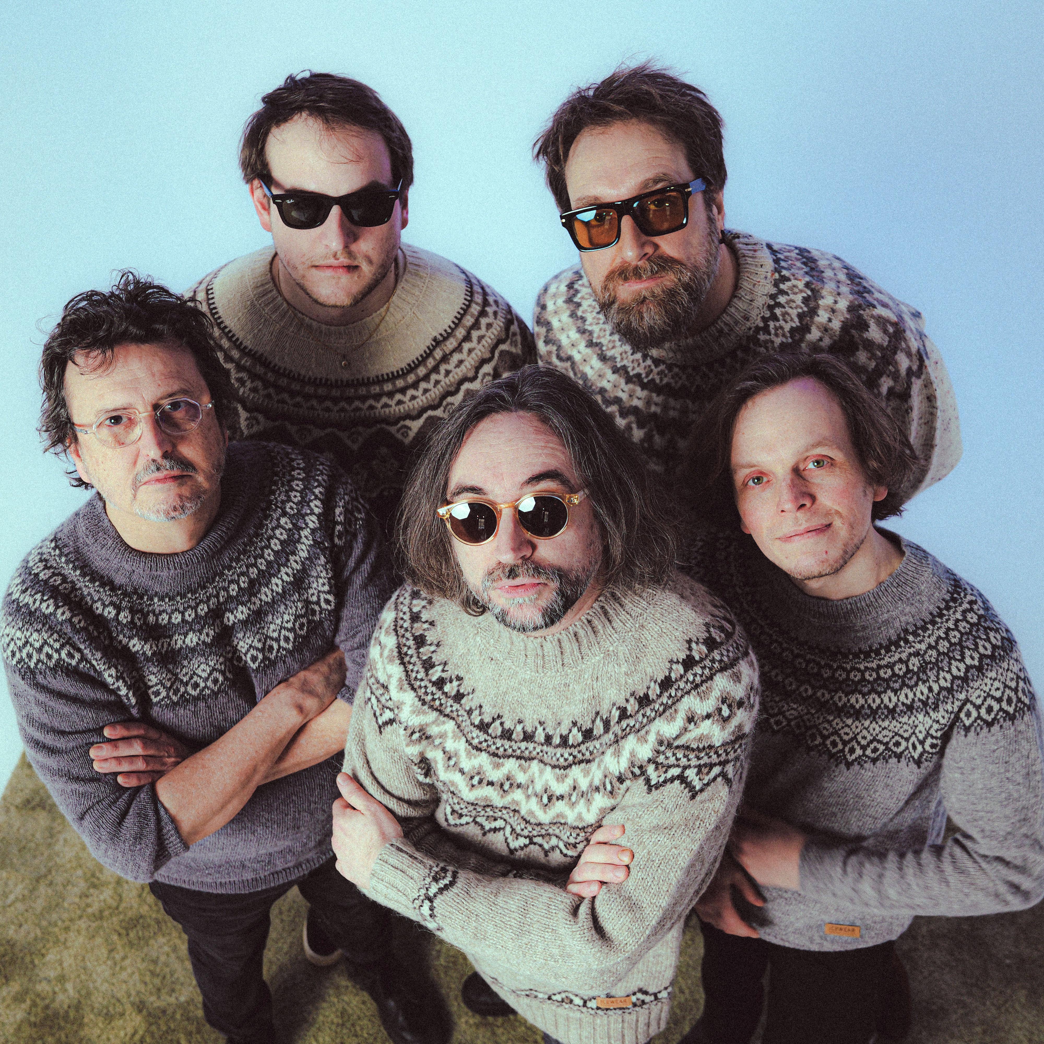 Matmatah signe son grand retour avec “L’Embardée”, un album puissant et lumineux