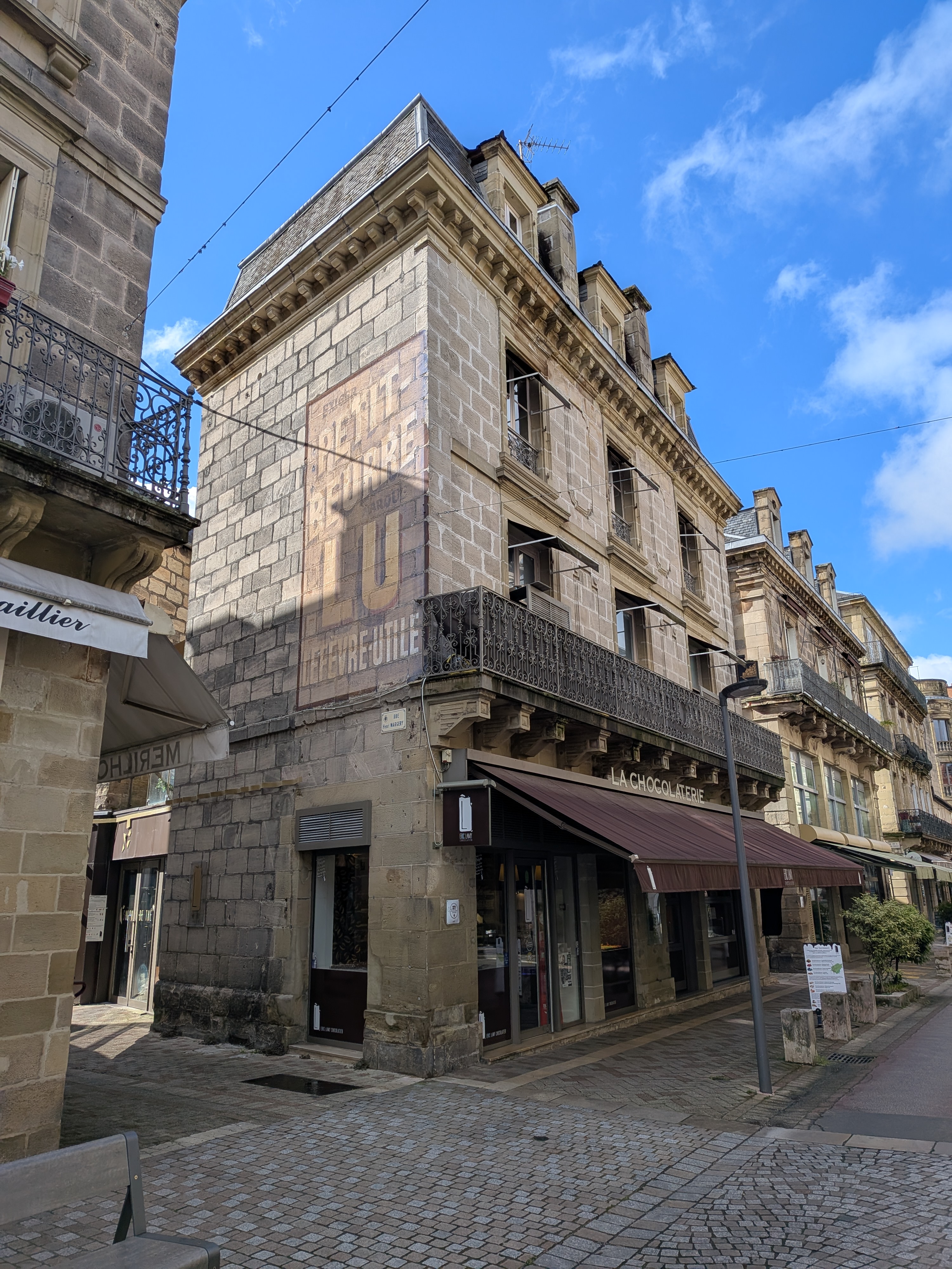 Adresse : 5 et 7, rue de l’Hôtel de Ville, 19100 Brive‑la‑Gaillarde