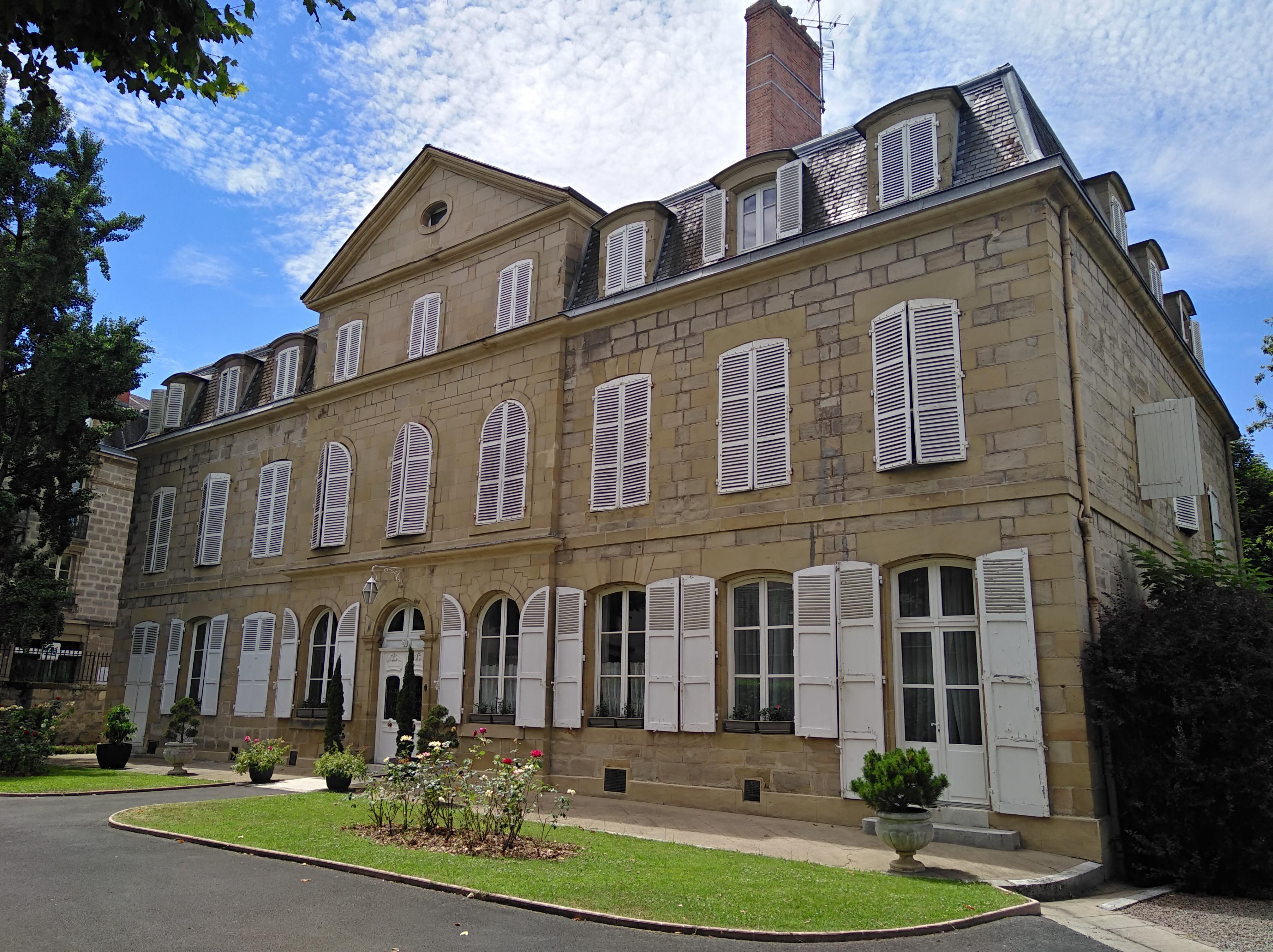 Sous-Préfecture De Brive (Boulevard du Salan, 19100 Brive-la-Gaillarde)