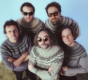 Matmatah signe son grand retour avec “L’Embardée”, un album puissant et lumineux