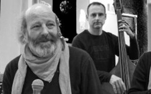 Roland Engel présente : Üs Exil ze Epiphanias Une histoire racontée et chantée en alsacien Roland Engel présente : Üs Exil ze Epiphanias Une histoire racontée et chantée en alsacien