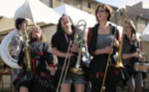 Le Mois de la Femme : Wonder Brass Band