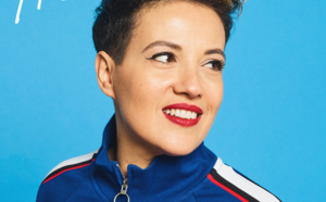 Hoze se met à chanter et danser sur les toits Hoze se met à chanter et danser sur les toits