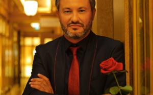 Yves Carini reprend Les Mots Bleus de Christophe Yves Carini reprend Les Mots Bleus de Christophe