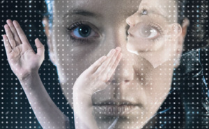 Anna Aaron, une voix magnétique et un album mystique appelé Neuro Anna Aaron, une voix magnétique et un album mystique appelé Neuro