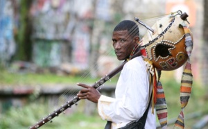 ABOU DIARRA en concert au Studio de l'Ermitage à Paris ABOU DIARRA en concert au Studio de l'Ermitage à Paris
