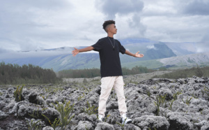 SOAN séduit avec Vous Retrouver, deux ans après The Voice Kids SOAN séduit avec Vous Retrouver, deux ans après The Voice Kids