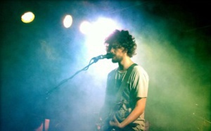 Kwoon rejoint les étoiles avec le clip de Blackstar Kwoon rejoint les étoiles avec le clip de Blackstar