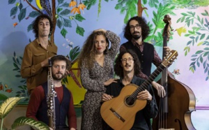 Amorosa revient avec un album enchanteur appelé Petit Soleil Amorosa revient avec un album enchanteur appelé Petit Soleil