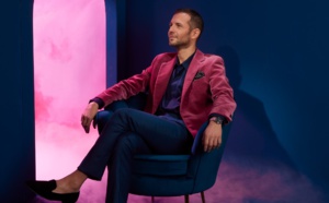 Nicolas Réal évoque une romance parisienne avec le clip de Pandy Box Nicolas Réal évoque une romance parisienne avec le clip de Pandy Box