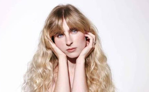 Mary Middlefield dévoile “Wake Up!” : un cri brut et sans filtre