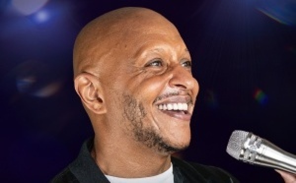 Tareek en stand up comique à Paris à l'Archipel en décembre